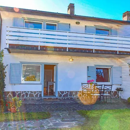 Sole 3 Garten Mit Pool Eg