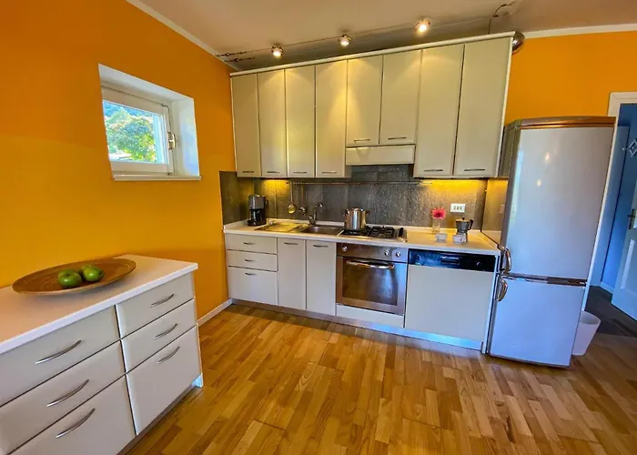 Sole 3 Garten Mit Pool Eg Colico