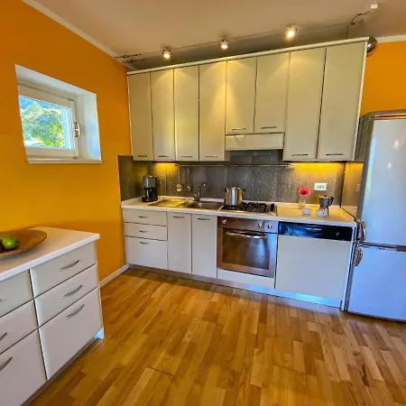 Sole 3 Garten Mit Pool Eg Colico