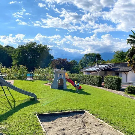 Sole 3 Garten Mit Pool Eg Apartment Colico